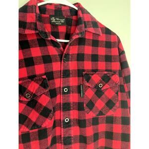 The Vermont Flannel Co Shirt Men Medium Red Buffalo Plaid Classic 2 Chest Pocket